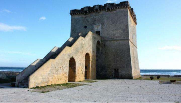 Acquazzurra Affittacamere Torre Lapillo Bagian luar foto