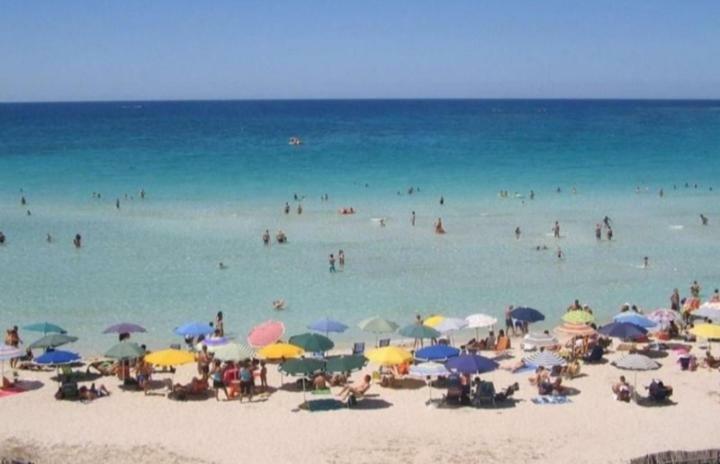 Acquazzurra Affittacamere Torre Lapillo Bagian luar foto